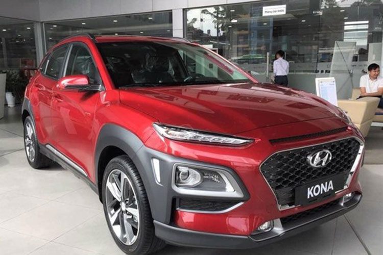 Hyundai Kona tại Việt Nam đang giảm hơn 70 triệu đồng, cạnh tranh Kia Seltos
